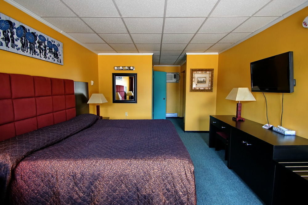 Alpine Inn & Suites Revelstoke Zewnętrze zdjęcie